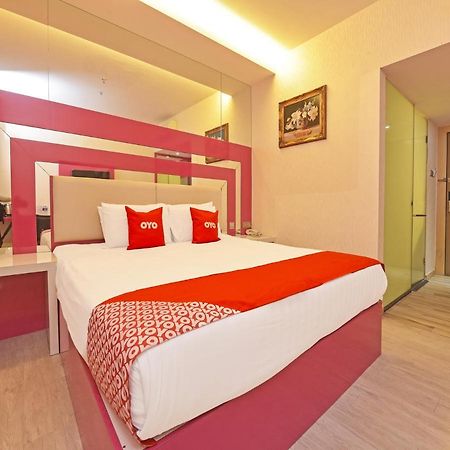 Capital O 90130 Sawadee Hotel Johor Bahru Exterior foto