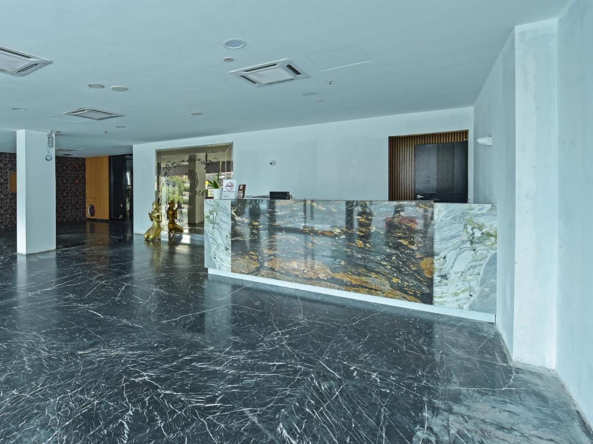 Capital O 90130 Sawadee Hotel Johor Bahru Exterior foto